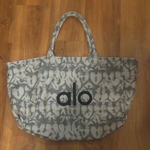 ALO Yoga Marble Gray Tote Bag